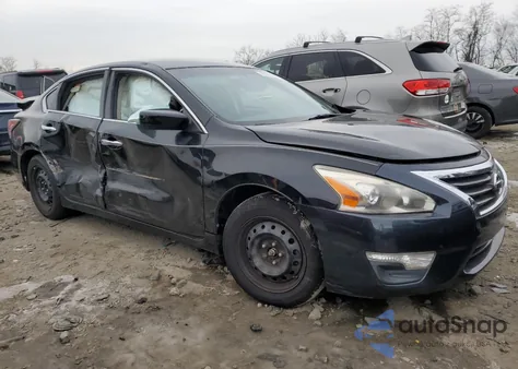 2015 Nissan Altima 2.5 из США, поврежденный, VIN 1N4AL3AP7FN307658